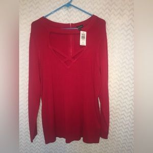 Red Torrid sweater size 14-16 NWT excellent condition.